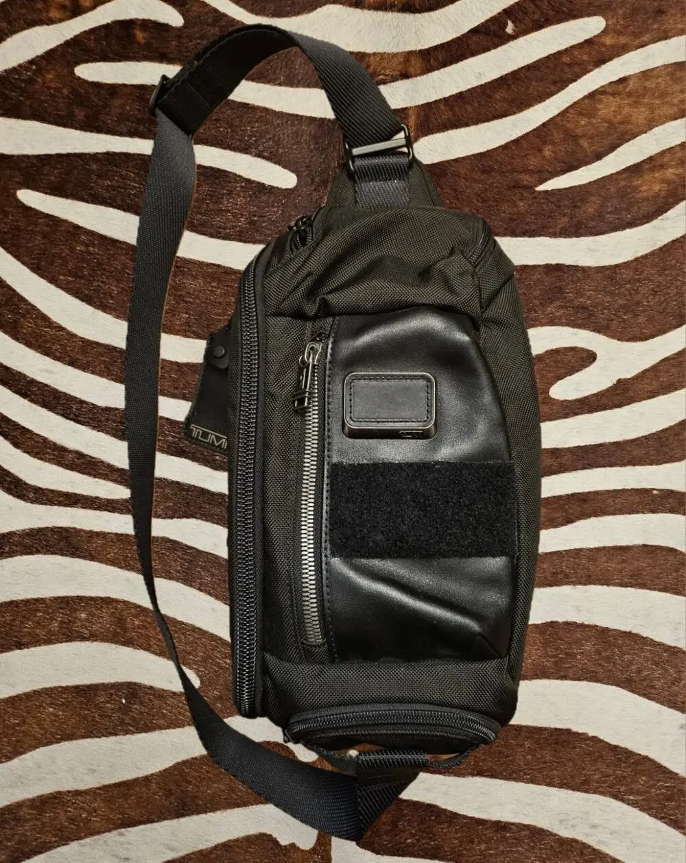 Tumi Alpha Bravo Kelley Chest Pack Sling Bag Black